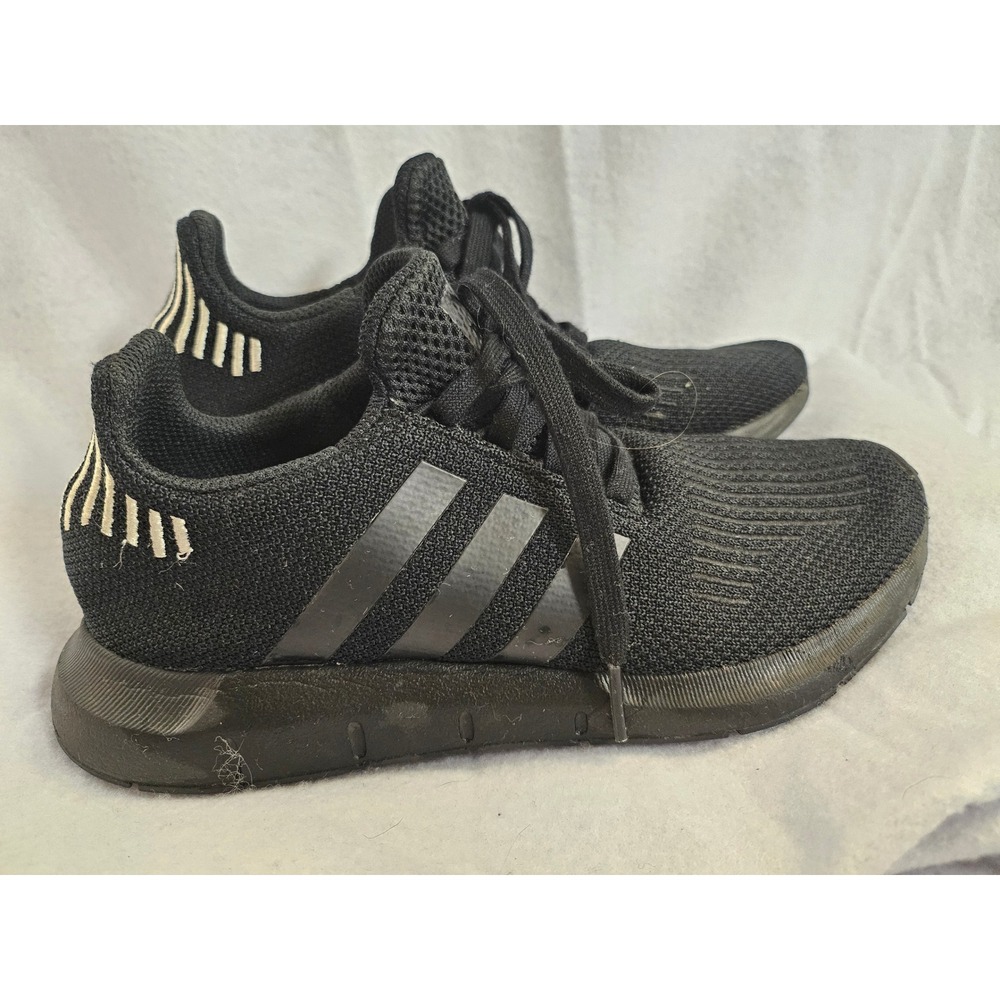 Adidas Swift Run 1.0 Black Knit Running Shoes FW5030 Womens Size 6.5
